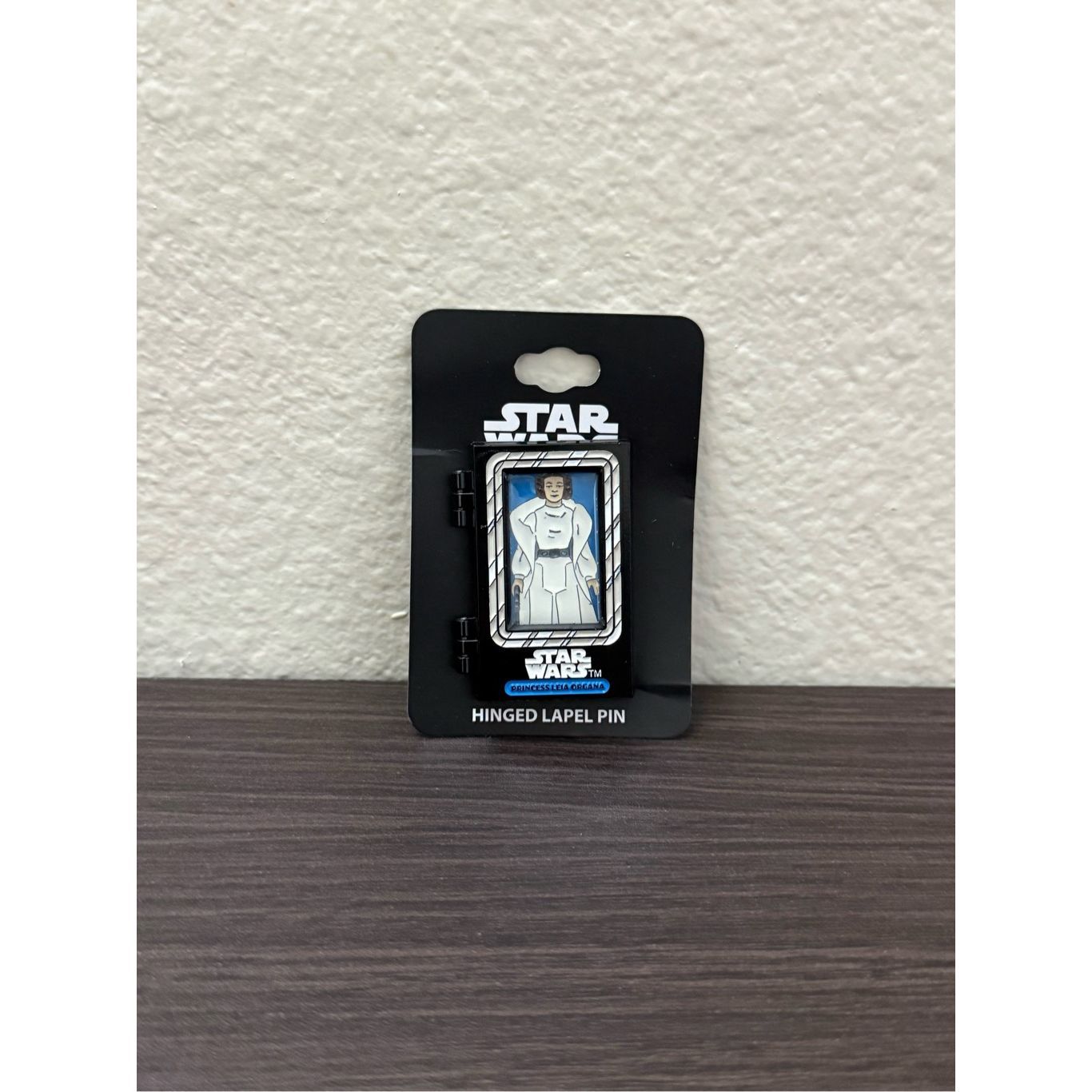 Star Wars Princess Leia Action Figure Hinged Enamel Pin
